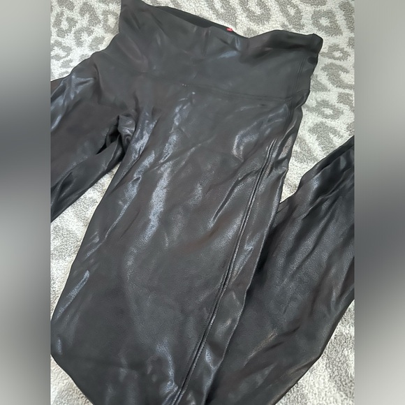 SPANX faux leather legging - Picture 1 of 3